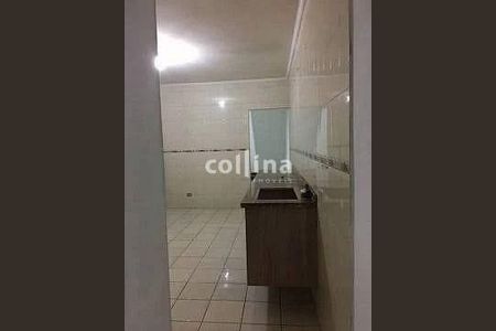 10_photo/94cf019a57.ceff8192393c33de-ATLAS-a19f4d6c-ece2-464e-8b4b-f652f92c2d41.jpg de casa à venda com 3 quartos, 240m² em Vila Sul Americana, Carapicuíba