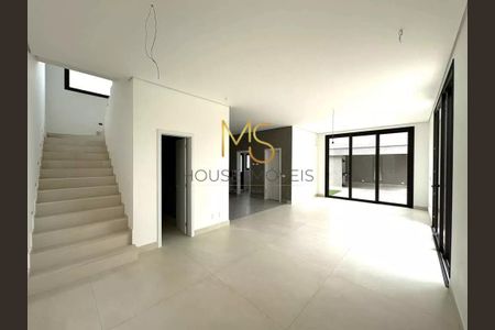 35_photo/94cf019b95.e6e1c947b02cf8fb-ATLAS-d9947ff4-c659-403d-b01c-f62f215e2d4e.jpg de casa para alugar com 4 quartos, 307m² em Vila Sul Americana, Carapicuíba