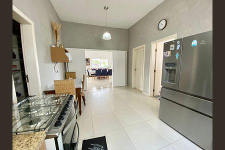 6_photo/94cf019b99.eb4747a7722cd593-ATLAS-3ae6ac5c-07e2-4d87-9ec6-615fbcecf5ae.jpg de casa à venda com 4 quartos, 297m² em Vila Sul Americana, Carapicuíba