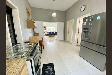 3_photo/94cf019b99.eb4747a7722cd593-ATLAS-609e30c6-8d40-4d60-8906-9120de82102c.jpg de casa à venda com 4 quartos, 297m² em Vila Sul Americana, Carapicuíba