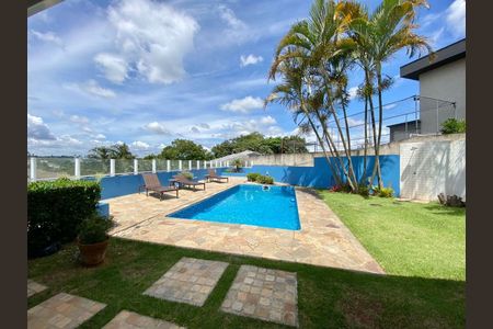 12_photo/94cf019b99.eb4747a7722cd593-ATLAS-d8bb6a94-83b5-4488-aba4-07a29cedd8fe.jpg de casa à venda com 4 quartos, 297m² em Vila Sul Americana, Carapicuíba