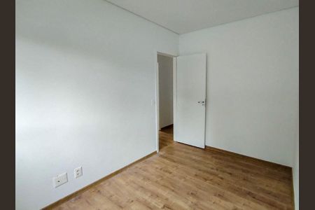 3_photo/94cf01a0a1.4c68cfbac8545ee6-ATLAS-a2eebd72-d701-4323-acd1-72879f1e3fc6.jpg de apartamento à venda com 3 quartos, 66m² em Parque Viana, Barueri