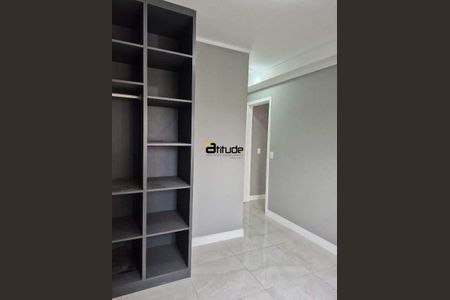 17_photo/94cf01a0a5.74322032846e5409-ATLAS-4669372d-fa4d-4038-81f6-e6c5112a060d.jpg de apartamento à venda com 2 quartos, 60m² em Parque Viana, Barueri