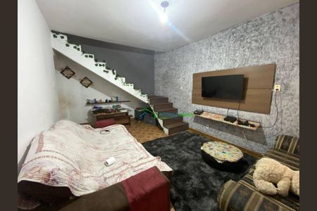 3_photo/94cf01a363.2f15d505e37c7ac5-ATLAS-23d43173-d27e-477b-bb44-7ee4d121cb4b.jpg de casa à venda com 4 quartos, 216m² em Jardim Ana Maria, Carapicuíba
