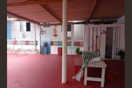 16_photo/94cf01a5b7.7e2ea02b9085bf9d-ATLAS-3847bf7c-c5be-41f8-aff8-bf15045d4c51.jpg de casa à venda com 5 quartos, 240m² em Cidade Ariston Estela Azevedo, Carapicuíba