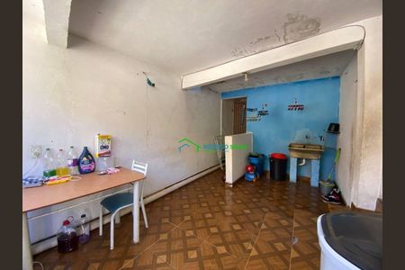 32_photo/94cf01a5b7.7e2ea02b9085bf9d-ATLAS-ff1f070a-3387-4001-a918-7eac6ba1f613.jpg de casa à venda com 5 quartos, 240m² em Cidade Ariston Estela Azevedo, Carapicuíba