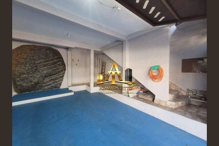 7_photo/94cf01a7fd.f6ee4f8dca2fb9c7-ATLAS-761d2943-44d2-4ed2-9f99-0c187a95b9f2.jpg de casa à venda com 3 quartos, 250m² em Parque Viana, Barueri