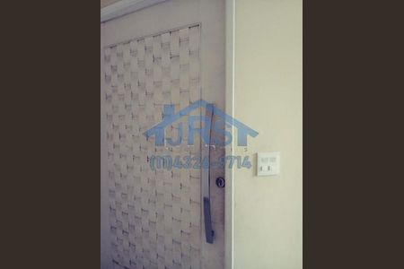 7_photo/94cf01a9e3.6c623372c172fc17-ATLAS-1ffe4c2e-3fa0-4b5b-b2ec-a9bb78a01e85.jpg de casa à venda com 3 quartos, 250m² em Chácaras do Peroba, Barueri