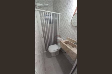 2_photo/94cf01b4bd.dda3a78fb47de289-ATLAS-31638fb6-3142-42d2-ab48-8cd44cb7b5fc.jpg de casa à venda com 2 quartos, 200m² em Recanto Campy, Carapicuíba