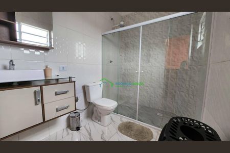 11_photo/94cf01b55f.68a6ad47568d1eff-ATLAS-a6efa449-4b7d-4f0d-b692-eba2efe5c8f6.jpg de casa à venda com 4 quartos, 240m² em Parque Roseira, Carapicuíba