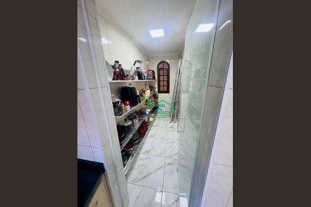 5_photo/94cf01b8fb.828c42750321378d-ATLAS-2e17e330-e874-48fb-86f8-8ca64a08a14e.jpg de casa à venda com 4 quartos, 250m² em Jardim Ana Maria, Carapicuíba