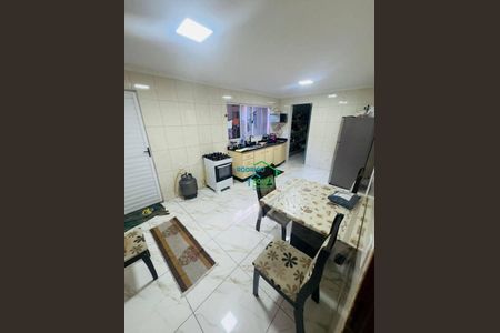 2_photo/94cf01b8fb.828c42750321378d-ATLAS-b7bdce69-3bc9-4e60-87f5-a851f40fcc18.jpg de casa à venda com 4 quartos, 250m² em Jardim Ana Maria, Carapicuíba