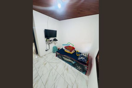 16_photo/94cf01b8fb.828c42750321378d-ATLAS-d1ec4670-90e9-49b2-bada-00f026fe7f89.jpg de casa à venda com 4 quartos, 250m² em Jardim Ana Maria, Carapicuíba