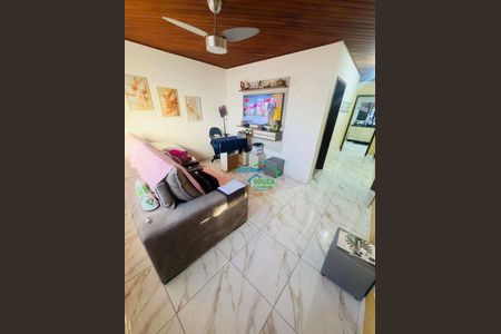 7_photo/94cf01b8fb.828c42750321378d-ATLAS-eae99089-8fa2-48f9-9d46-1d0ce69c32b0.jpg de casa à venda com 4 quartos, 250m² em Jardim Ana Maria, Carapicuíba