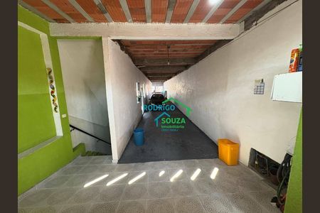 4_photo/94cf01bc61.2f15d505e37c7ac5-ATLAS-22cc4897-414e-4395-9c19-706fb8bbcb4f.jpg de casa à venda com 2 quartos, 380m² em Cidade Ariston Estela Azevedo, Carapicuíba