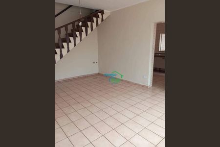 4_photo/94cf01c2e5.828c42750321378d-ATLAS-204e39bf-edcf-4eef-8c66-ec77c4dcf852.jpg de casa à venda com 2 quartos, 99m² em Jardim das Belezas, Carapicuíba