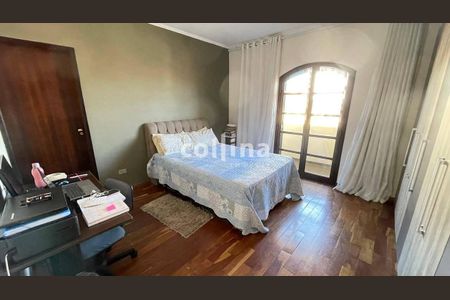 4_photo/94cf01c43b.ceff8192393c33de-ATLAS-36e1d683-bd10-49c7-a845-eba2b627dfd4.jpg de casa à venda com 3 quartos, 169m² em Vila Creti, Carapicuíba