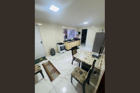 6_photo/94cf01c5ff.38153d79977beed0-ATLAS-5ad3ff70-15cc-402b-995a-bb7fefe8ec5e.jpg de casa à venda com 4 quartos, 250m² em Jardim Ana Maria, Carapicuíba