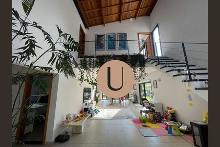 7_photo/94cf01c847.84a8f00df0fcd811-ATLAS-360c146e-904e-4c68-b9d7-ac25b7f239b2.jpg de casa à venda com 4 quartos, 300m² em Jardim Angela Maria, Carapicuíba