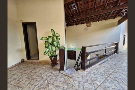 1_photo/94cf01c8a7.49e5f4e107e90c19-ATLAS-0d0d11b8-d3f5-4031-a8d4-87a4f314de98.jpg de casa à venda com 2 quartos, 486m² em Jardim Angela Maria, Carapicuíba