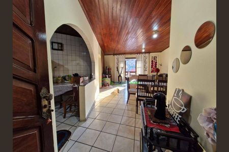 10_photo/94cf01c8a7.49e5f4e107e90c19-ATLAS-47f78056-5e7b-4955-b221-6f2c99248027.jpg de casa à venda com 2 quartos, 486m² em Jardim Angela Maria, Carapicuíba