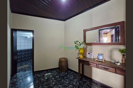 12_photo/94cf01c8a7.49e5f4e107e90c19-ATLAS-5b94ef3a-6755-4bc6-8959-6d77c9190d4d.jpg de casa à venda com 2 quartos, 486m² em Jardim Angela Maria, Carapicuíba