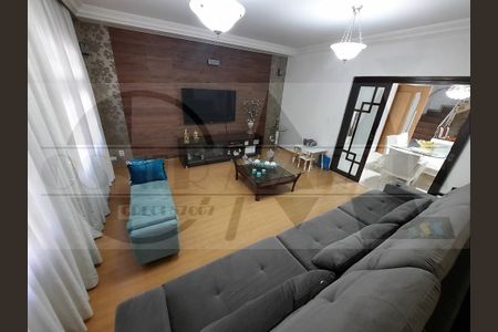 5_photo/94cf01c975.08798e92c4495a9b-ATLAS-2285f274-e161-4b81-9c66-96eaa5dbfdfb.jpg de casa à venda com 3 quartos, 258m² em Jardim Angela Maria, Carapicuíba