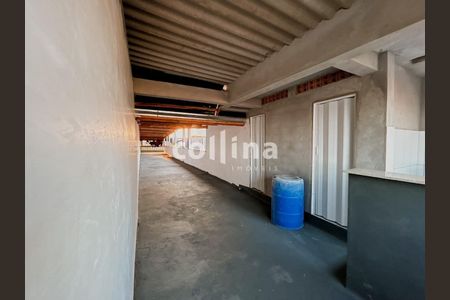 9_photo/94cf01cbd1.ceff8192393c33de-ATLAS-8b838fa5-bbc3-40d0-ae21-bd598876388e.jpg de casa à venda com 2 quartos, 150m² em Vila Sao Jorge, Carapicuíba