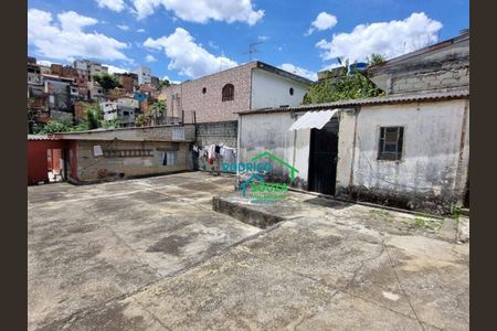 6_photo/94cf01cc13.5b63f18bcccc212e-ATLAS-b4d134b1-c99a-41c6-bbed-aca5543b7dab.jpg de casa à venda com 3 quartos, 128m² em Vila Merces, Carapicuíba