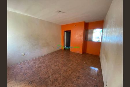 11_photo/94cf01cea1.fe96b63aec789ef1-ATLAS-42790a2f-70b7-44a0-be5c-0c63cd3cf8e8.jpg de casa à venda com 3 quartos, 160m² em Parque Roseira, Carapicuíba