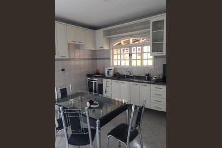 2_photo/94cf01cf0f.06c8618c74e95a37-ATLAS-3fff327a-aa16-4b54-9bd9-93a4b8f24f79.jpg de casa à venda com 3 quartos, 134m² em Carapicuíba, Carapicuíba