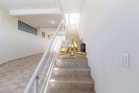 6_photo/94cf01d063.d5a0f355ba531730-ATLAS-2c2c4039-8b42-47f9-a8db-e88e255bbcce.jpg de casa à venda com 3 quartos, 247m² em Vila Maria Helena, Carapicuíba