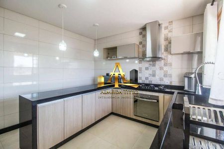 31_photo/94cf01d063.d5a0f355ba531730-ATLAS-372a64f3-cb29-40f6-ba99-99a3f5cbadc9.jpg de casa à venda com 3 quartos, 247m² em Vila Maria Helena, Carapicuíba