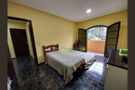 15_photo/94cf01d23d.fe96b63aec789ef1-ATLAS-04083328-0407-470a-bd8a-3a3c44c3becb.jpg de casa à venda com 3 quartos, 196m² em Vila Janete, Carapicuíba