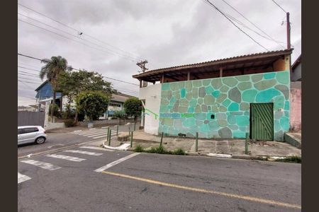 8_photo/94cf01d23d.fe96b63aec789ef1-ATLAS-e73d8ad4-111a-4490-8f50-6257964d897e.jpg de casa à venda com 3 quartos, 196m² em Vila Janete, Carapicuíba