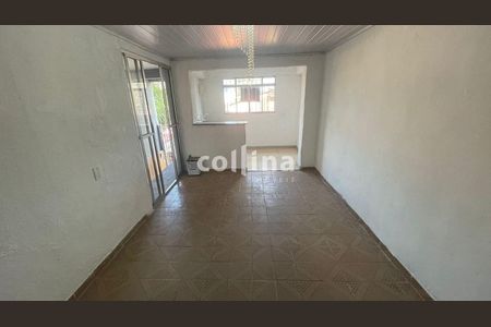 5_photo/94cf01d6d3.ceff8192393c33de-ATLAS-8e17a92b-6efa-4889-ab87-1f9452a81fa0.jpg de casa à venda com 4 quartos, 148m² em Conjunto Habitacional Presidente Castelo Branco, Carapicuíba