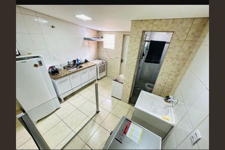 31_photo/94cf01e831.c0b639fe60a48f29-ATLAS-1a5f5b11-dfd0-4627-b0a4-002788196cfd.jpg de casa à venda com 4 quartos, 200m² em Centro, Carapicuíba