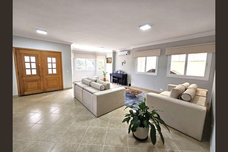 3_photo/94cf01e913.d70e7eae2b930113-ATLAS-0b05acbf-3e9d-4b11-ad03-aa8015c94a1e.jpg de casa para alugar com 4 quartos, 343m² em Vila Caldas, Carapicuíba