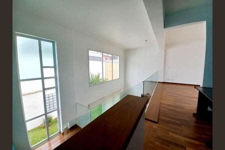 41_photo/94cf01e94d.2589b1fd00b31c34-ATLAS-ccb9dd67-3ebd-49bd-97d5-12fedaf68f1e.jpg de casa para alugar com 3 quartos, 275m² em Vila Caldas, Carapicuíba