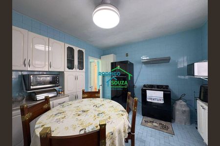 11_photo/94cf01e96d.ceff8192393c33de-ATLAS-4d99c557-77c1-4a0d-85fd-078cfc6bd806.jpg de casa à venda com 6 quartos, 160m² em Jardim das Belezas, Carapicuíba