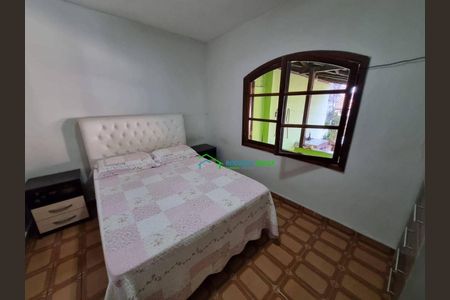 8_photo/94cf01eaa5.9de7452646ed1670-ATLAS-24eb4ecc-350a-47b2-b24b-b8db6caa6a11.jpg de casa à venda com 3 quartos, 450m² em Vila Martins, Carapicuíba