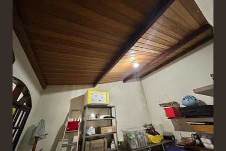 3_photo/94cf01eeb1.01e58fe0f594459a-ATLAS-7f2f231f-f6d1-4fc6-90bd-e1be74c9e7a2.jpg de casa à venda com 3 quartos, 187m² em Vila Caldas, Carapicuíba