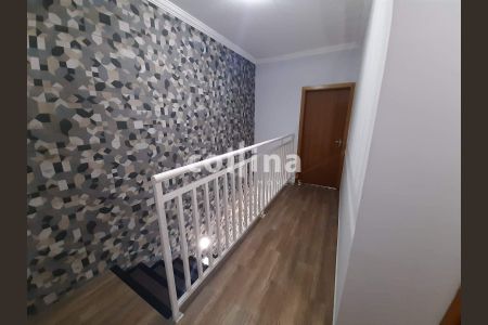 3_photo/94cf01eebd.ceff8192393c33de-ATLAS-11ba2b1b-386b-42f8-868a-1faa880d6f1b.jpg de casa à venda com 4 quartos, 307m² em Vila Caldas, Carapicuíba