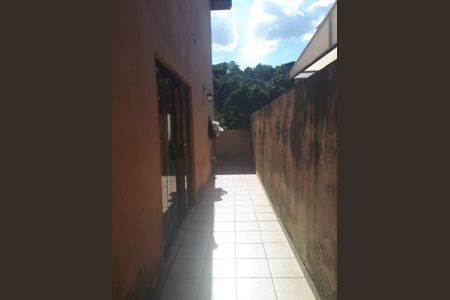 2_photo/94cf01eebd.ceff8192393c33de-ATLAS-181e0565-4d5b-4d04-9e30-ca5dd752a2bf.jpg de casa à venda com 4 quartos, 307m² em Vila Caldas, Carapicuíba