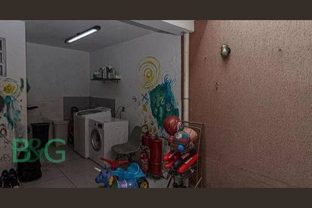 6_photo/94cf01fc8f.04f4efb4ec0e2ec3-ATLAS-a716a63d-a4f8-4df1-ad92-1ac4f8cb33a1.jpg de casa à venda com 2 quartos, 110m² em Jardim Santa Cecilia, Barueri