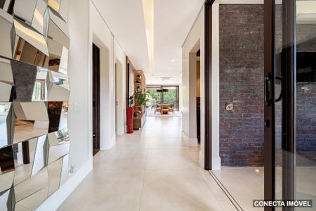 4_photo/94cf0205dd.54887b4dc90f8163-ATLAS-7f9e727f-16df-4c8e-809f-bb7af2e2f11b.jpg de casa à venda com 4 quartos, 790m² em Centro Comercial Jubran, Barueri