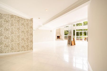 9_photo/94cf0206d9.93b8fa184532727f-ATLAS-96cce01f-298f-40a1-abf8-e17f60cc345b.jpg de casa à venda com 6 quartos, 970m² em Residencial Tambore, Barueri