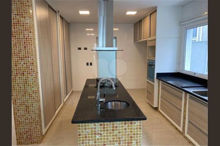 31_photo/94cf020845.598c66e7e5047e83-ATLAS-9c5cddea-57d5-4c7b-97a4-4ae7f43bd02f.jpg de casa à venda com 4 quartos, 536m² em Centro Comercial Jubran, Barueri