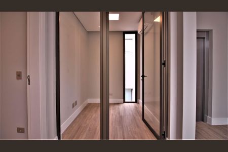 5_photo/94cf020895.ceff8192393c33de-ATLAS-e850c9c3-d3d1-484d-ac49-3d8f6d8e65e0.jpg de casa à venda com 5 quartos, 510m² em Centro Comercial Jubran, Barueri