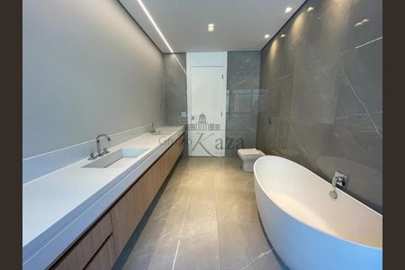 28_photo/94cf020f55.3186f84f4f11a7d0-ATLAS-badf8f92-c065-49cc-aba5-5de2da74fc7a.jpg de casa à venda com 4 quartos, m² em Centro Comercial Jubran, Barueri